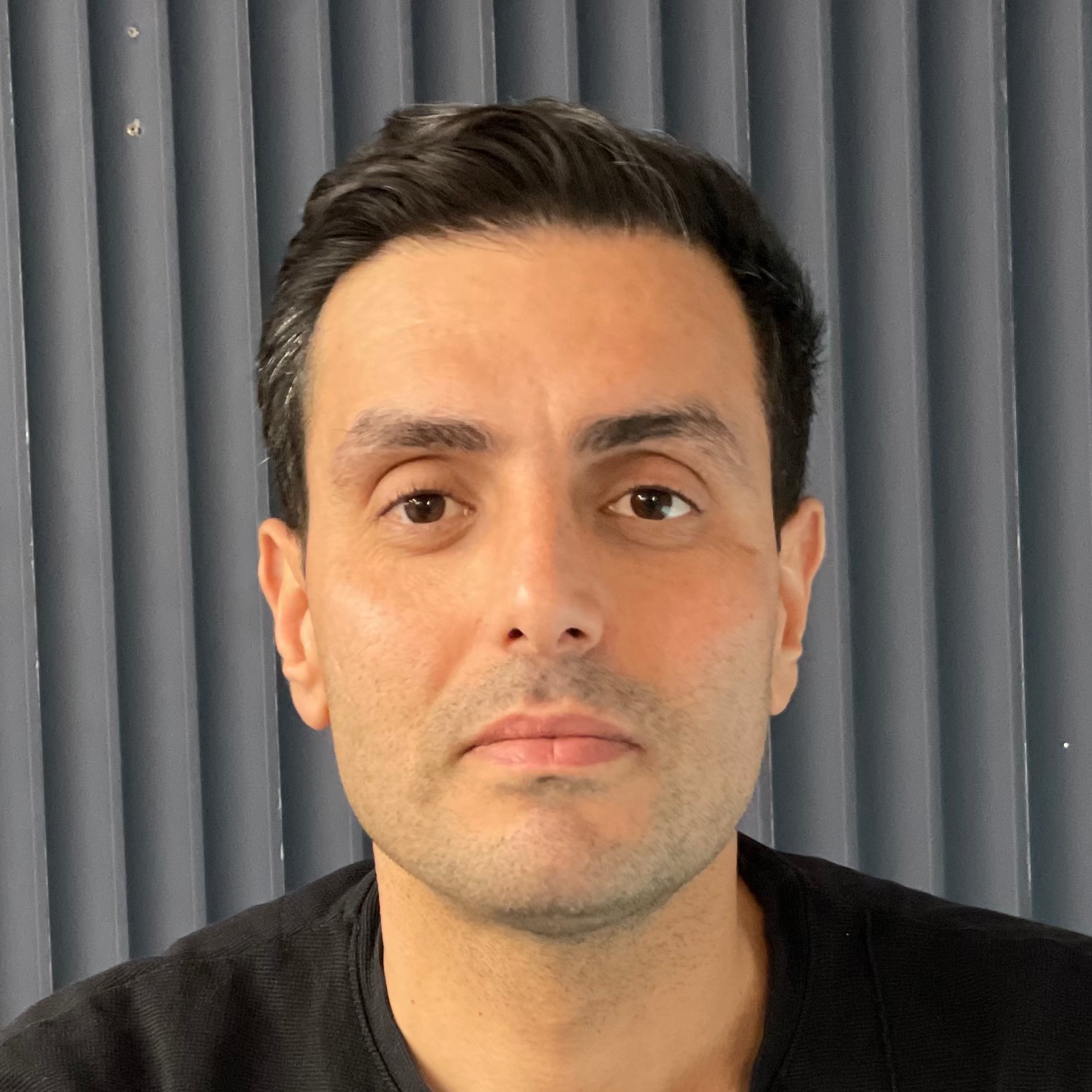 فرشاد اعظمی
