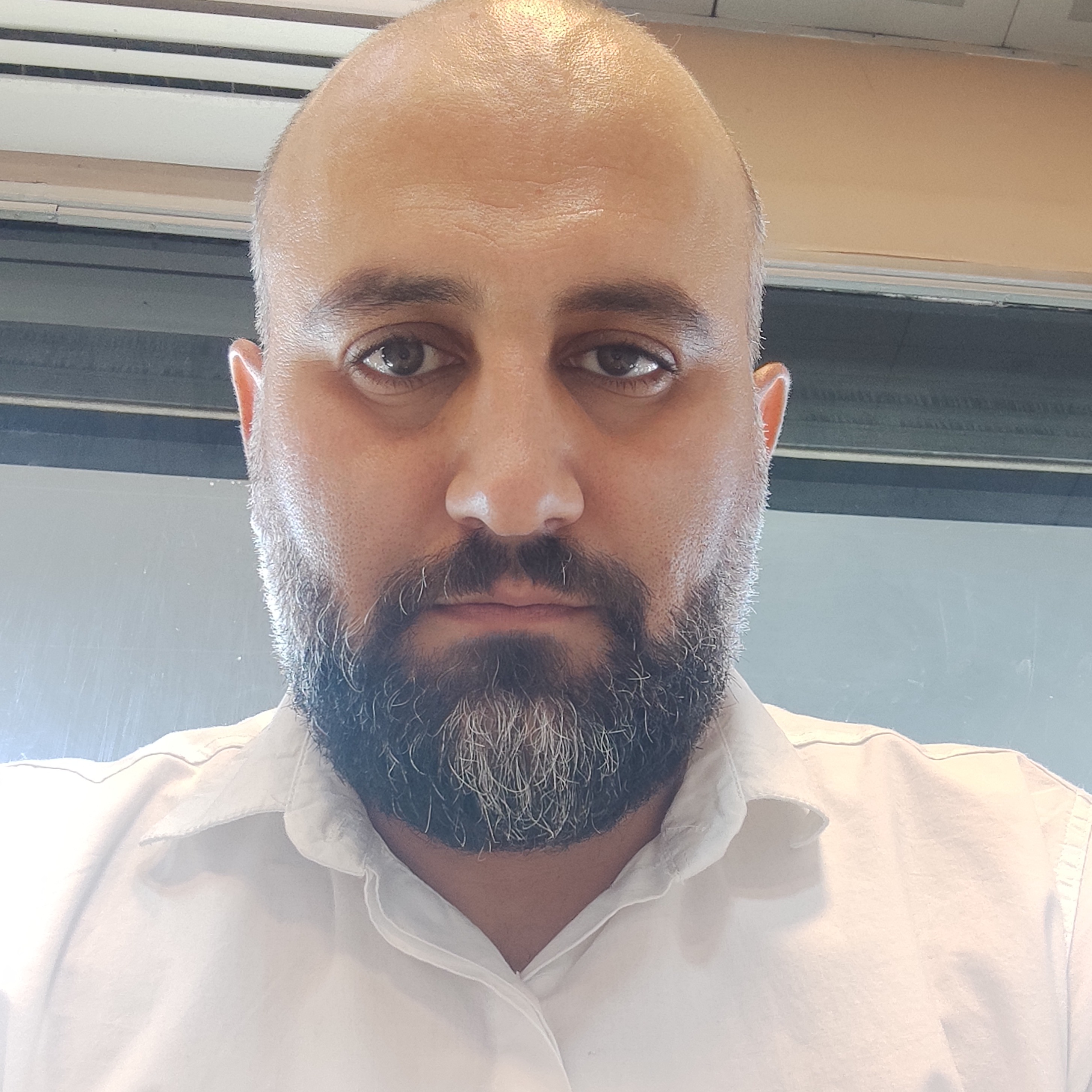 حسین کریمی فر